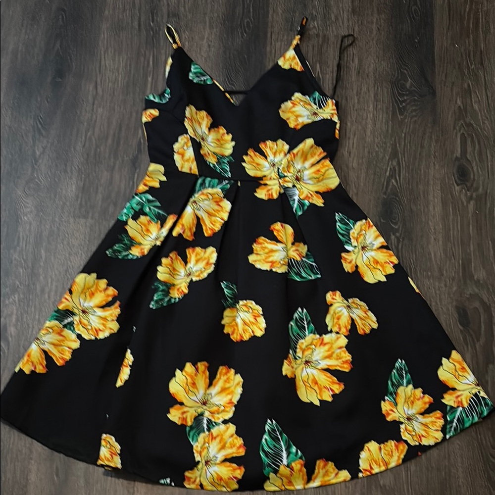 Fashion Line Floral Black and Yellow Dress